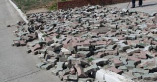 Демонтаж тротуарной плитки Каменск-Шахтинский, цена от 2984 руб.